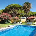 Magnolia B- Solo Familias קוניל דה לה פרונטרה