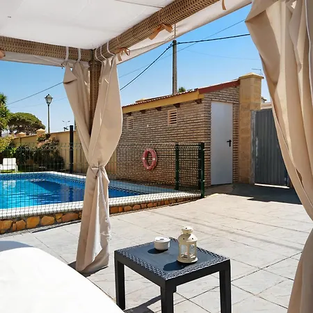 Magnolia B- Solo Familias * Conil De La Frontera