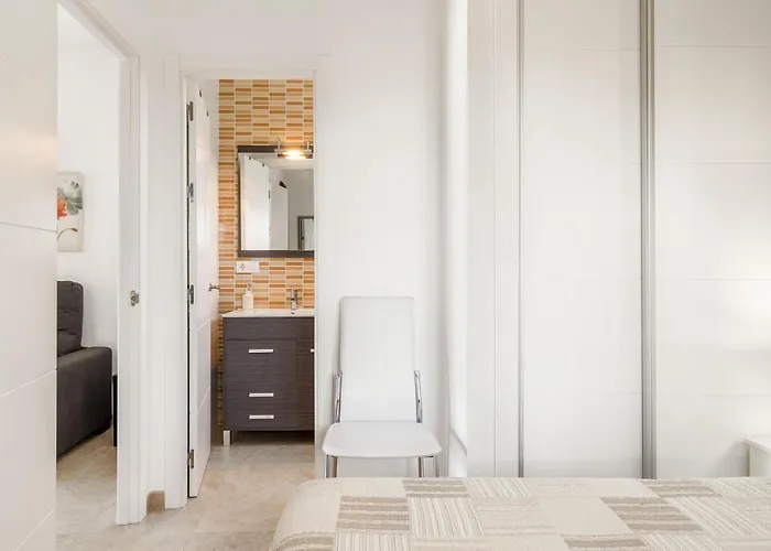 Magnolia B- Solo Familias קוניל דה לה פרונטרה