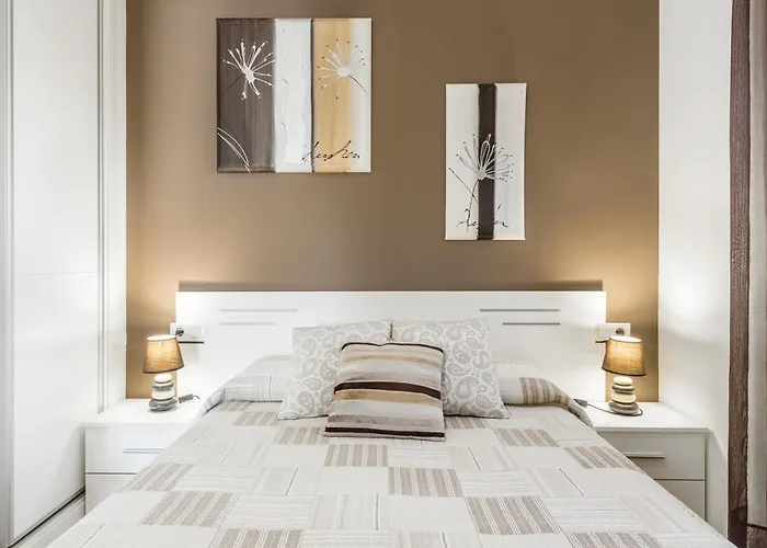 Magnolia B- Solo Familias Conil De La Frontera